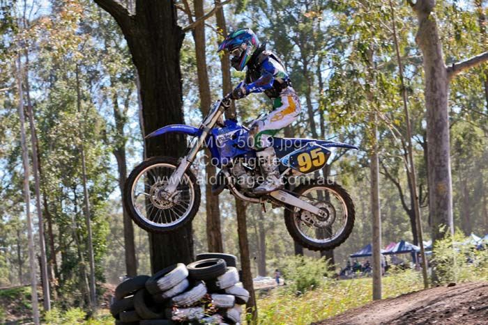 678x444 pixels (98K)